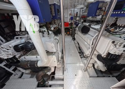 10 Engine room (3)