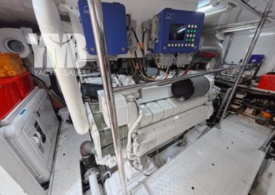 10 Engine room (5)