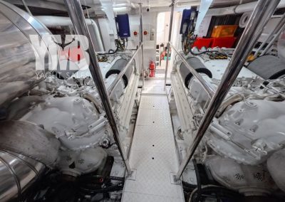 10 Engine room (7)