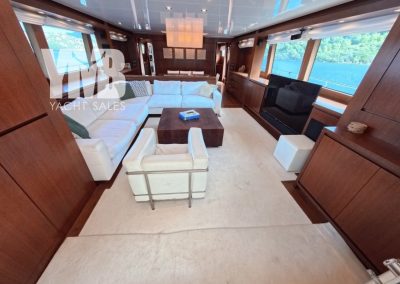 5 saloon (1)