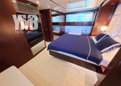 7.1 master cabin (3)