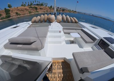 5 Foredeck (4)
